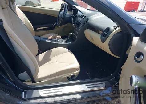 2007 Mercedes-Benz Slk 280 z USA, uszkodzony, nr VIN WDBWK54FX7F162448